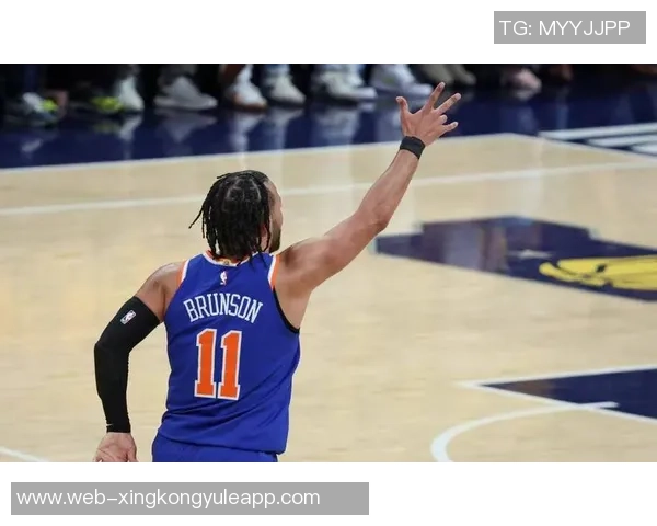 尼克斯半场微弱领先76人布伦森表现出色马克西火力全开乔治状态低迷